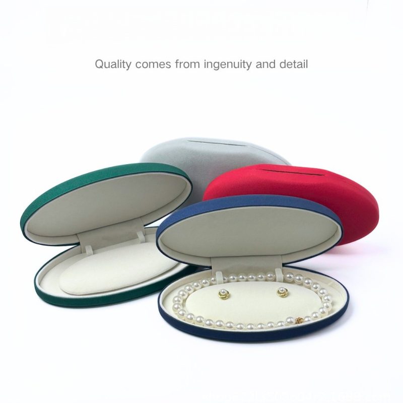 Oval Velvet Jewelry Box